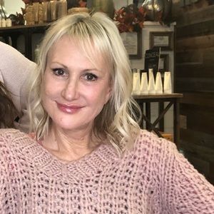 Meet your Posher, Nancy